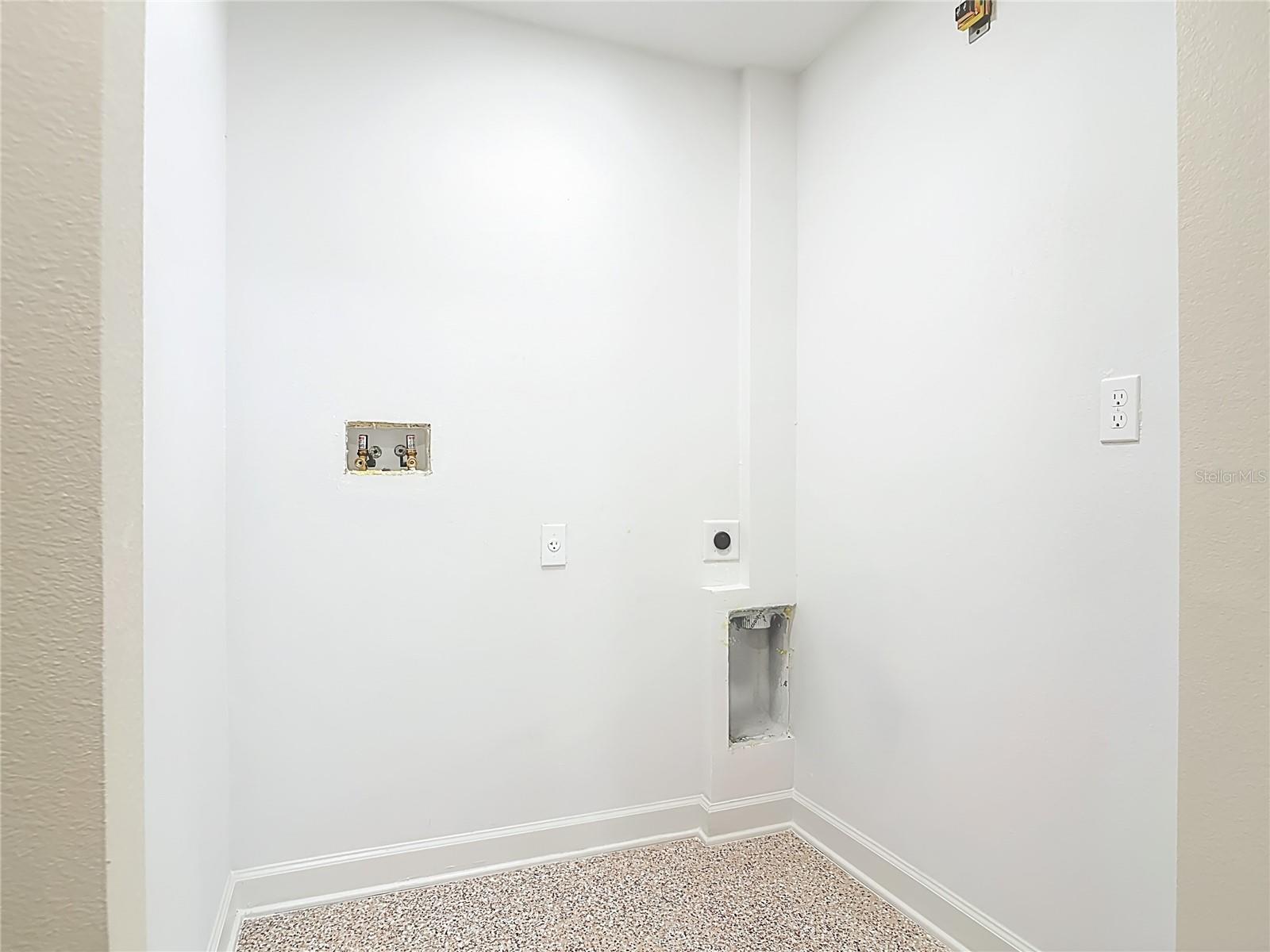 PICKETT GRANT NEW SMYRNA - Residential