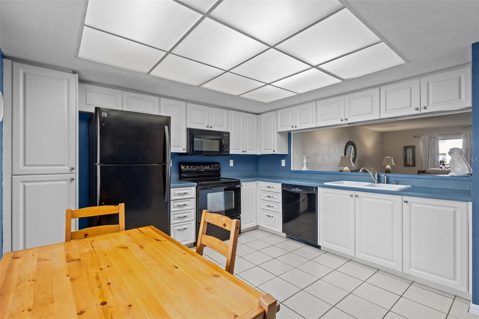 EL PASADO A CONDO - Residential