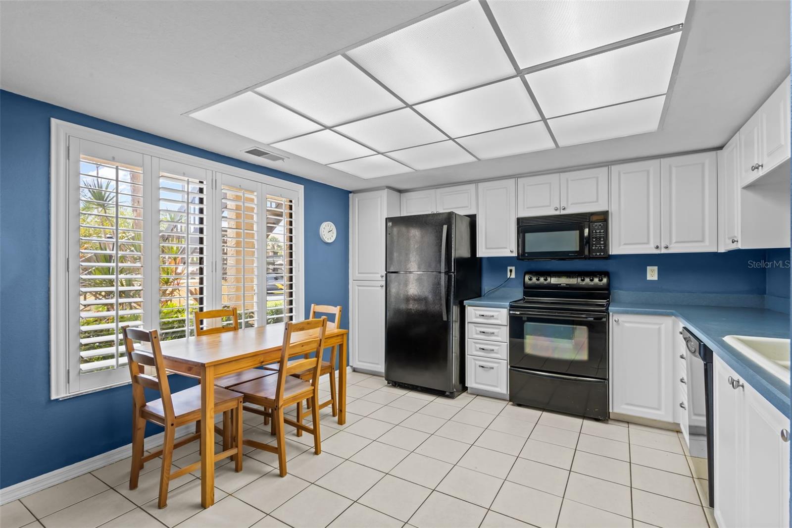 EL PASADO A CONDO - Residential