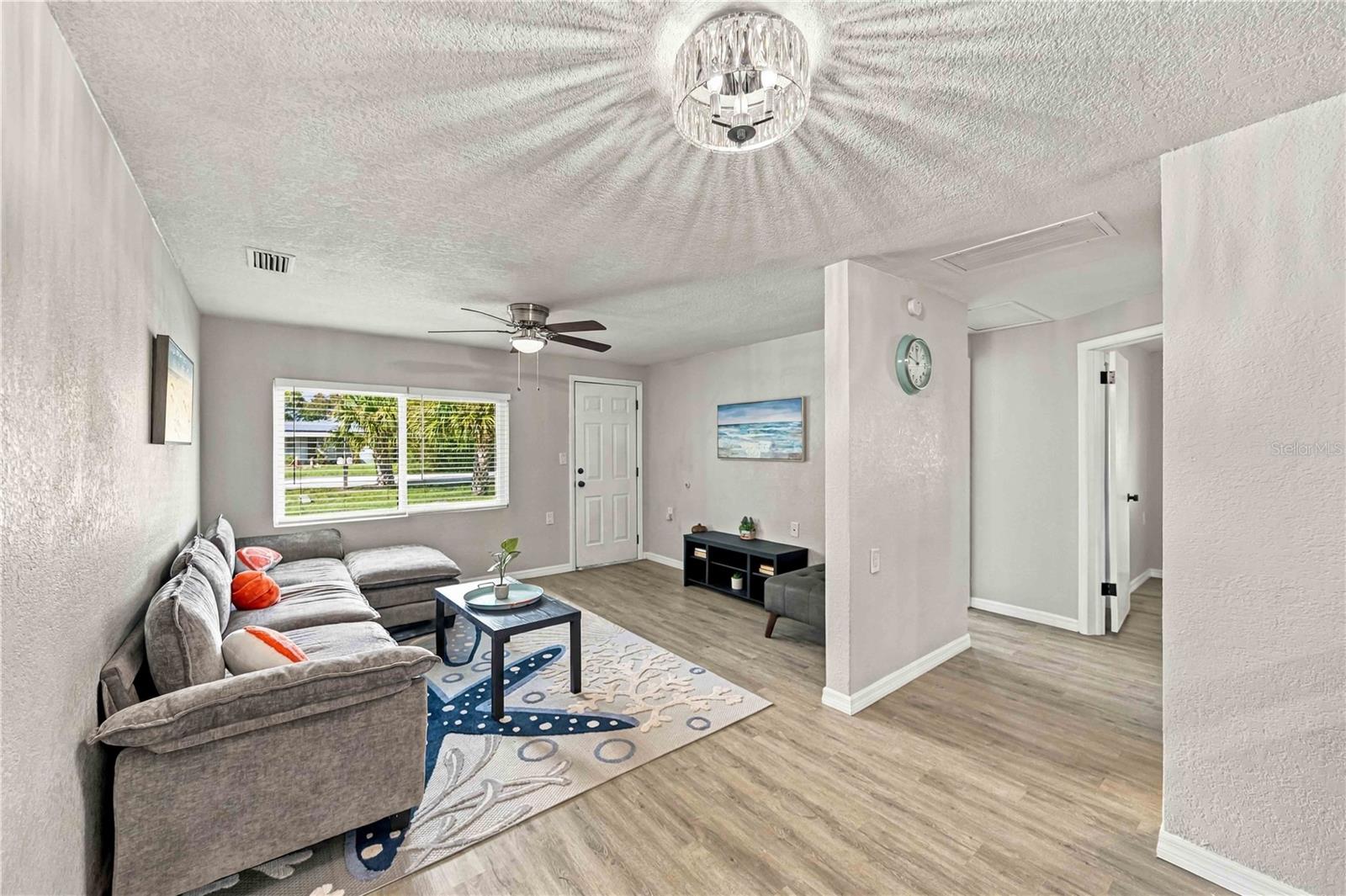 123 VIRGINIA COURT, ENGLEWOOD, FL, 34223 3 123 VIRGINIA COURT