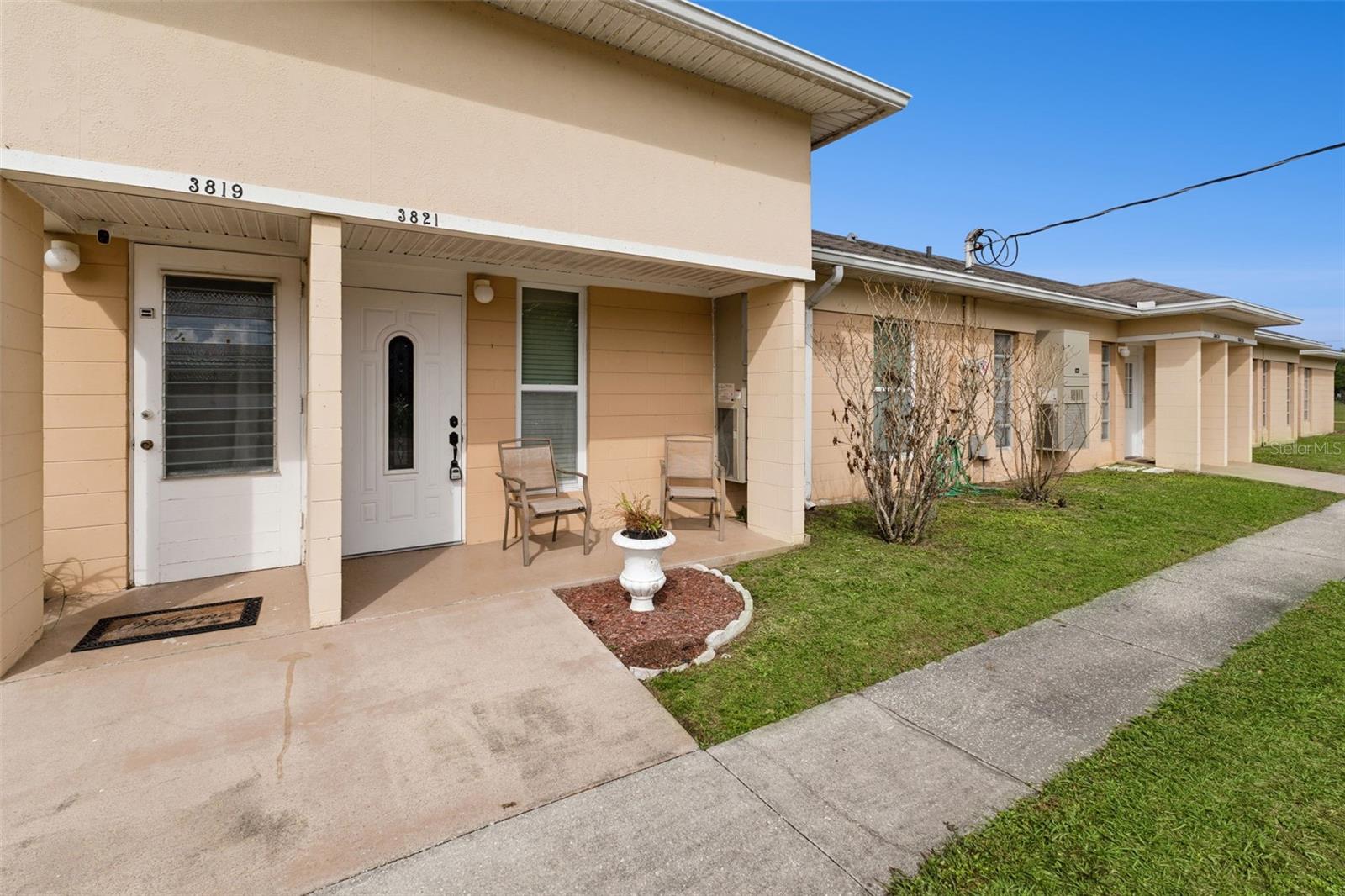 LAKESHORE CLUB - Residential