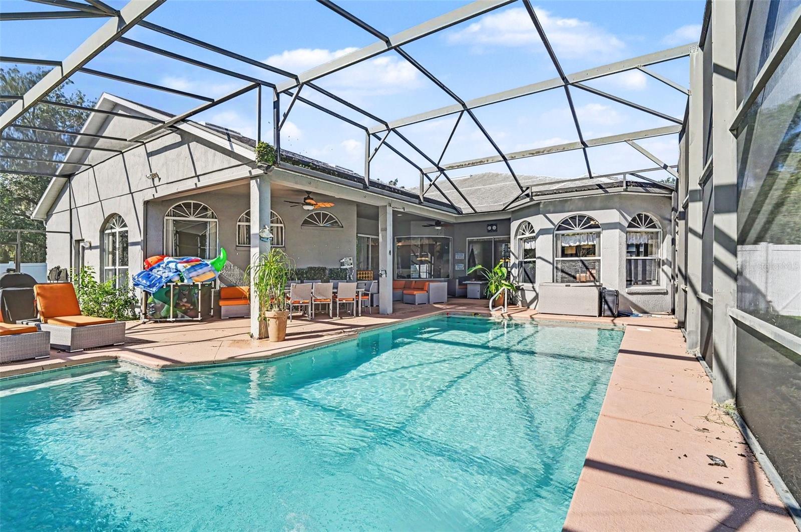 1325 TALL MAPLE LOOP