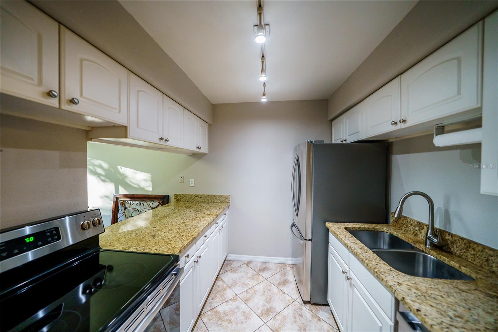 HIDDEN LAKE VILLAGE - Residential