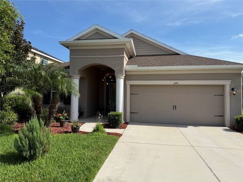 Photo of 33193 Shadow Branch Lane, Wesley Chapel, FL 33545 (MLS # TB8405435) Photo of 33193 Shadow Branch Lane, Wesley Chapel, FL 33545 (MLS # TB8405435)