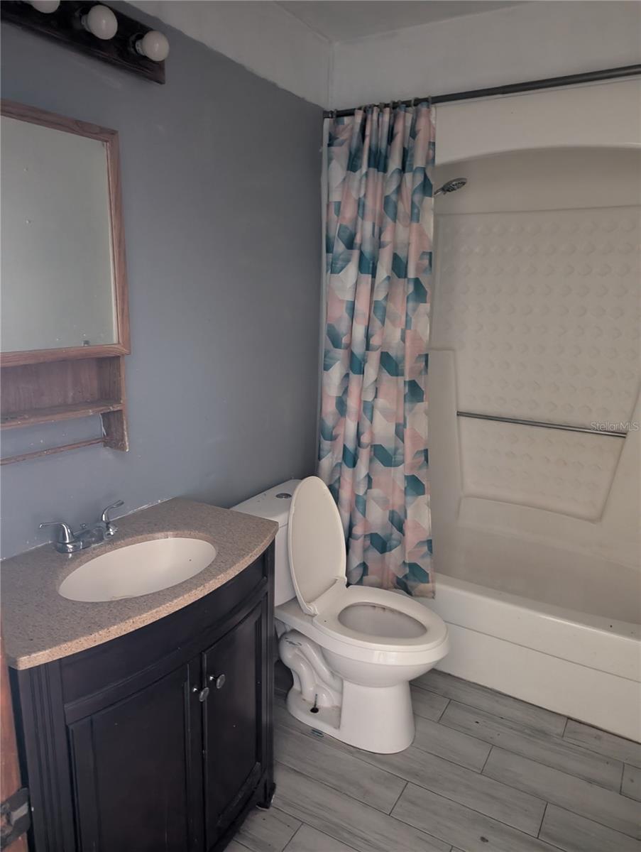 CODRINGTONS BLK 17 DELAND - Commercial Sale