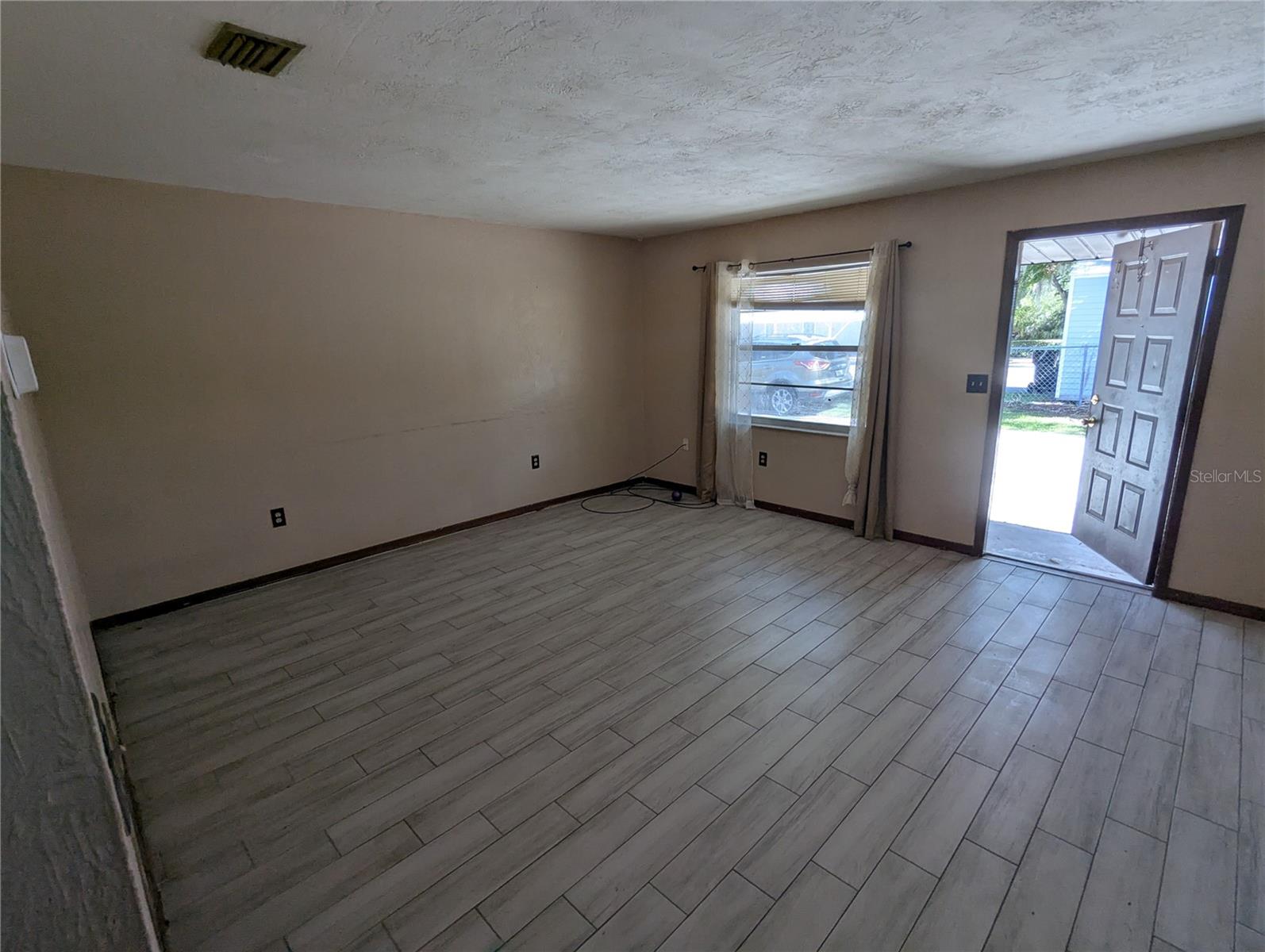 CODRINGTONS BLK 17 DELAND - Commercial Sale