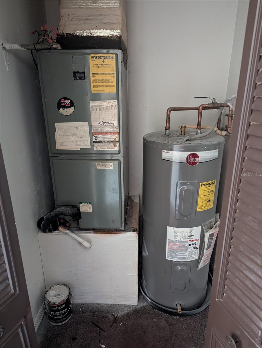 CODRINGTONS BLK 17 DELAND - Commercial Sale