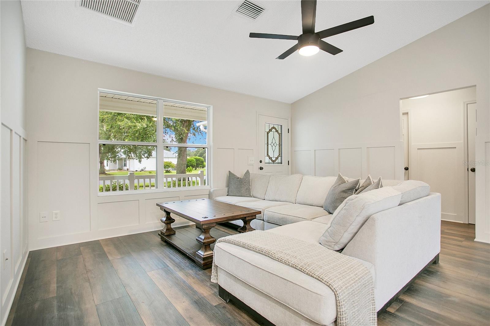 950 LADSON LOOP