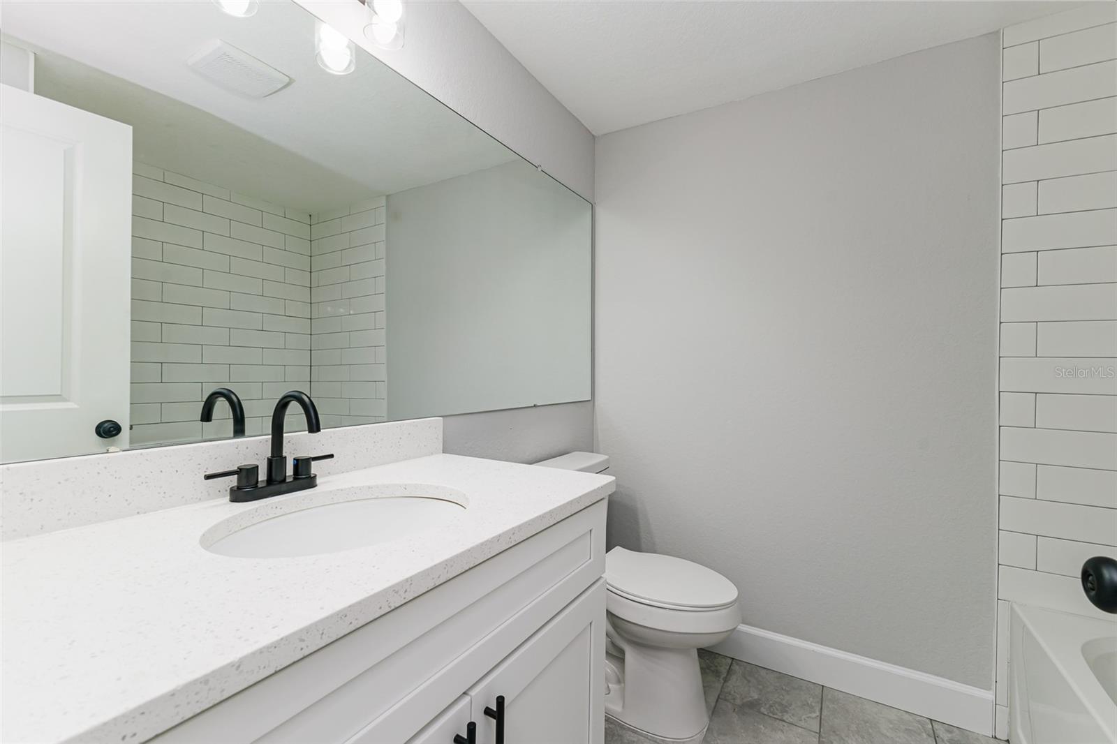 TWIN LAKE PARK RESUB - Residential
