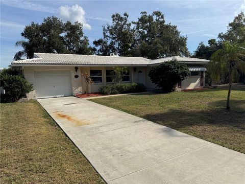 509 E PARK DRIVE LARGO FL 33771