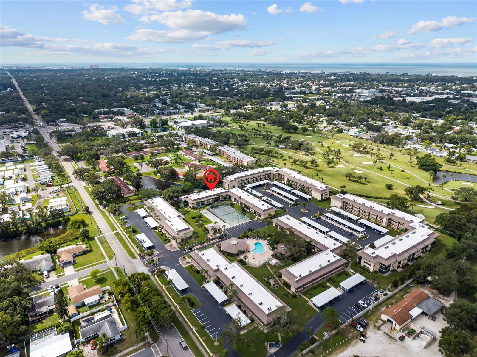 VILLAS DE GOLF CONDO - Residential