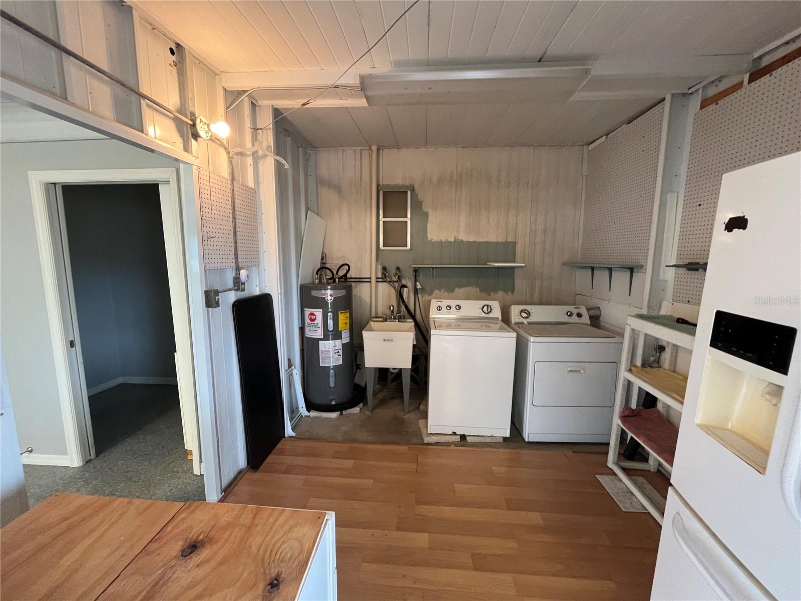 VENICE ISLE - Residential