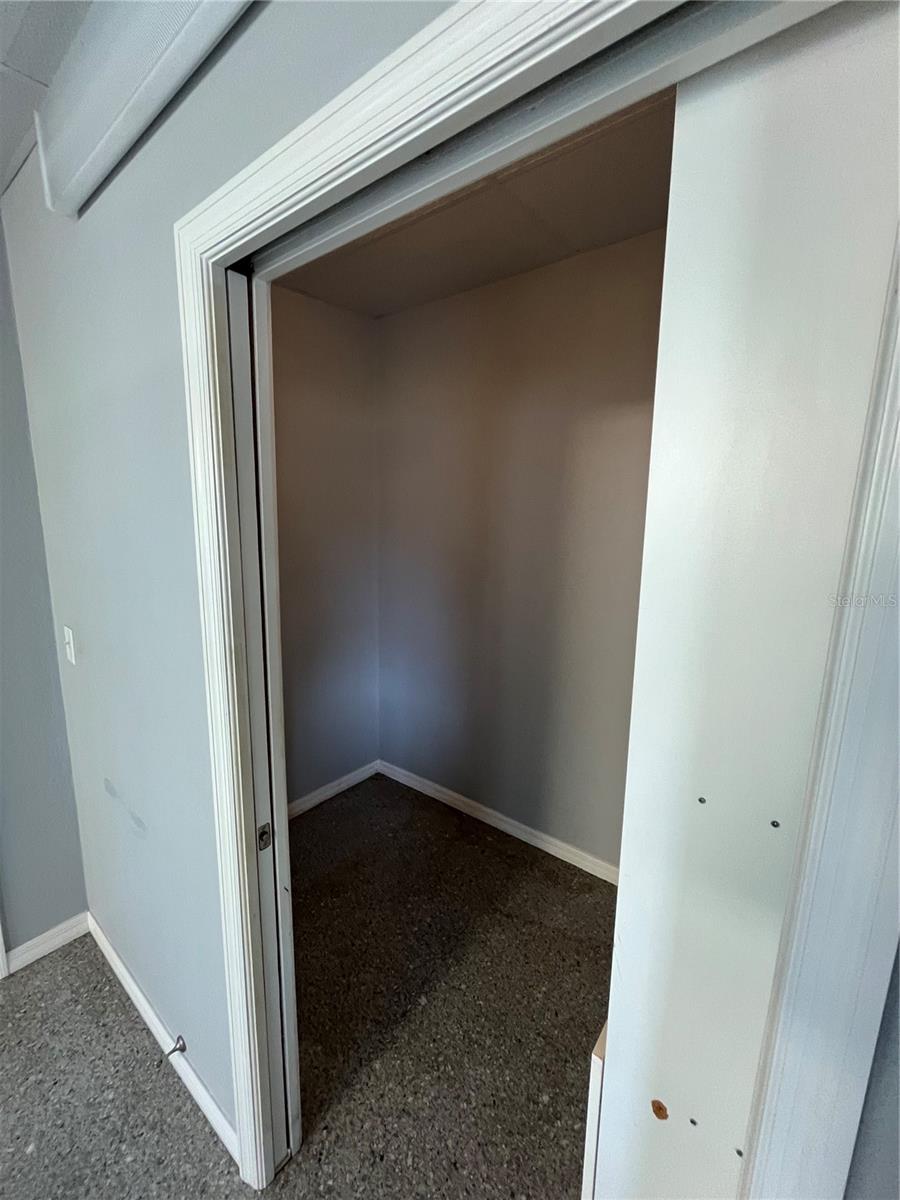 VENICE ISLE - Residential