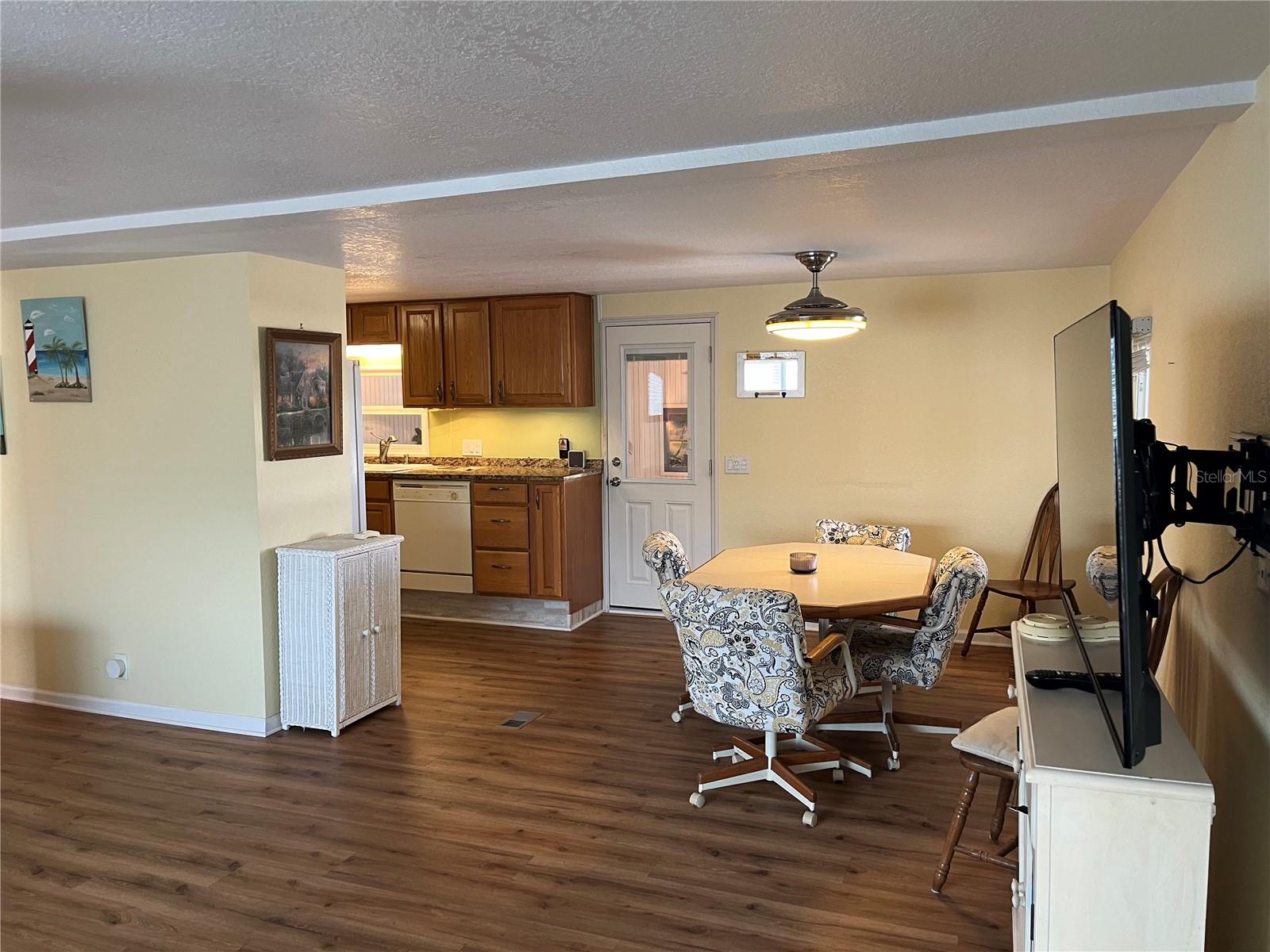 VENICE ISLE - Residential