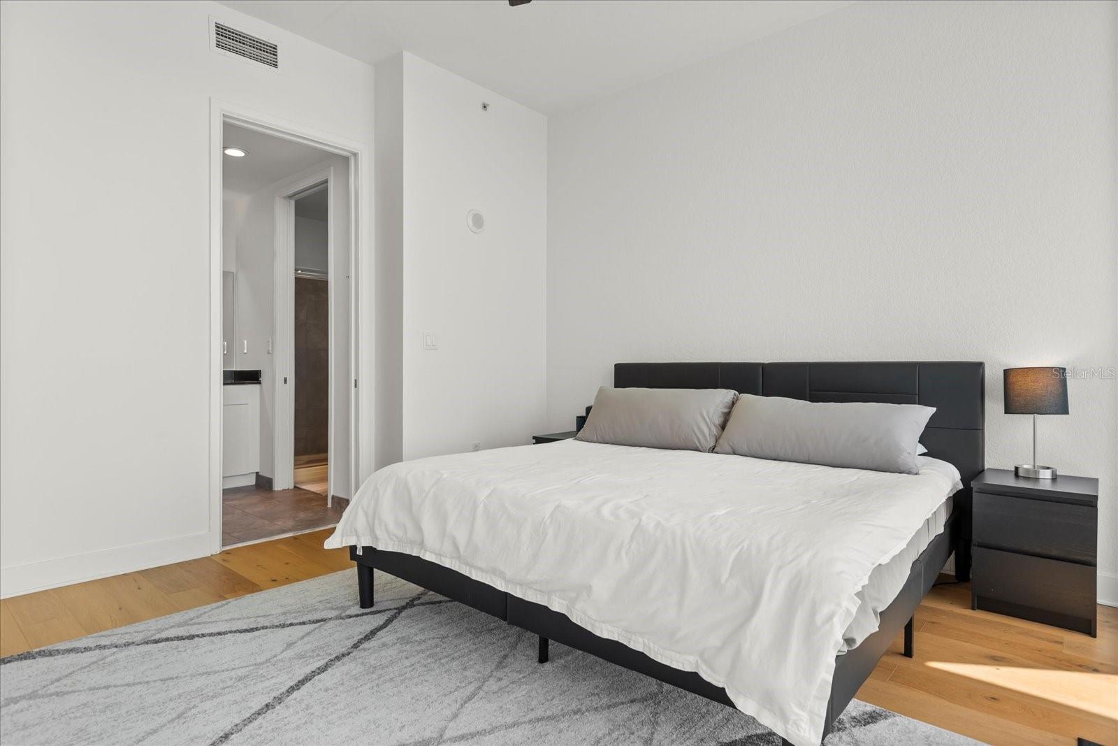 VUE/LK EOLA - Residential