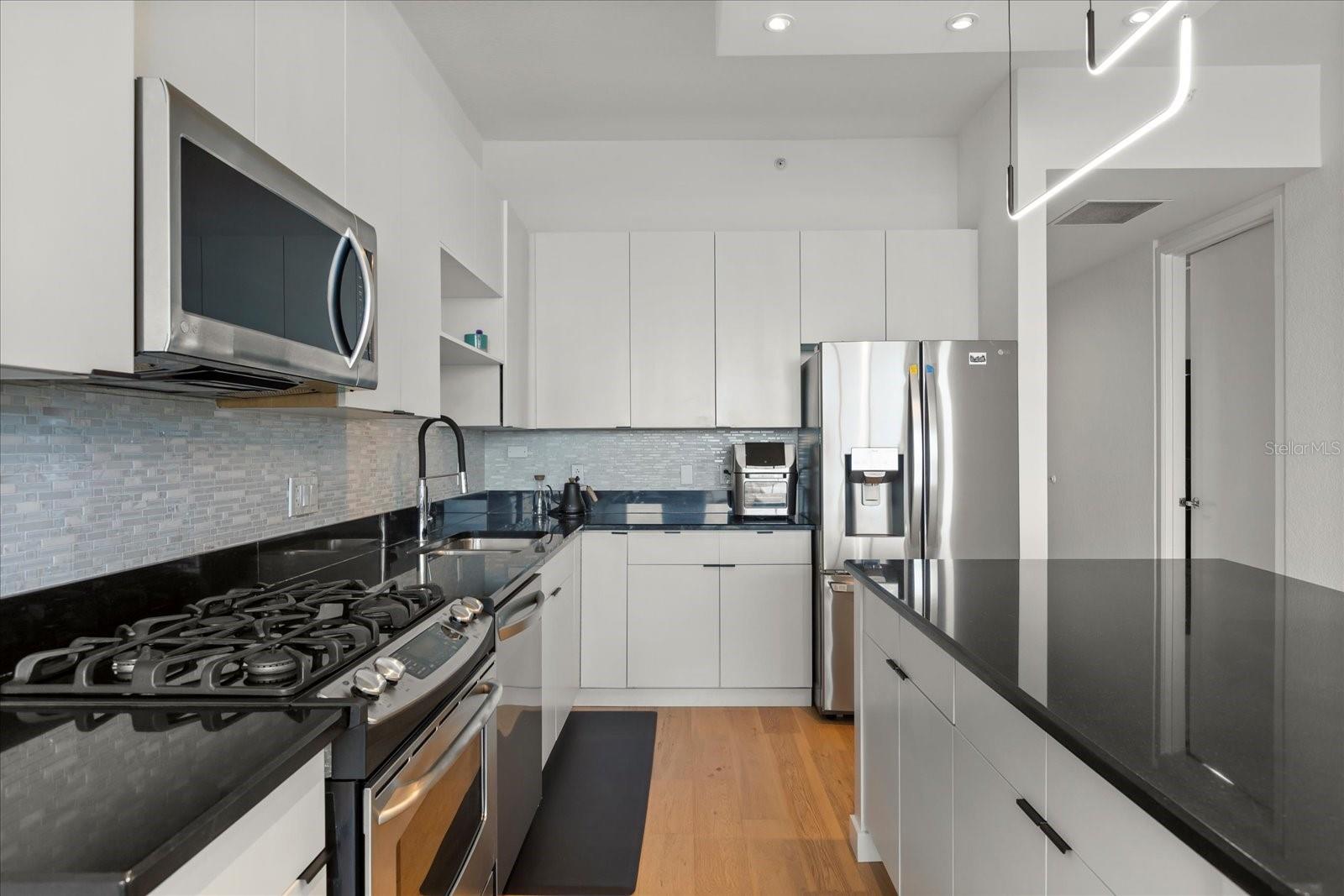 VUE/LK EOLA - Residential