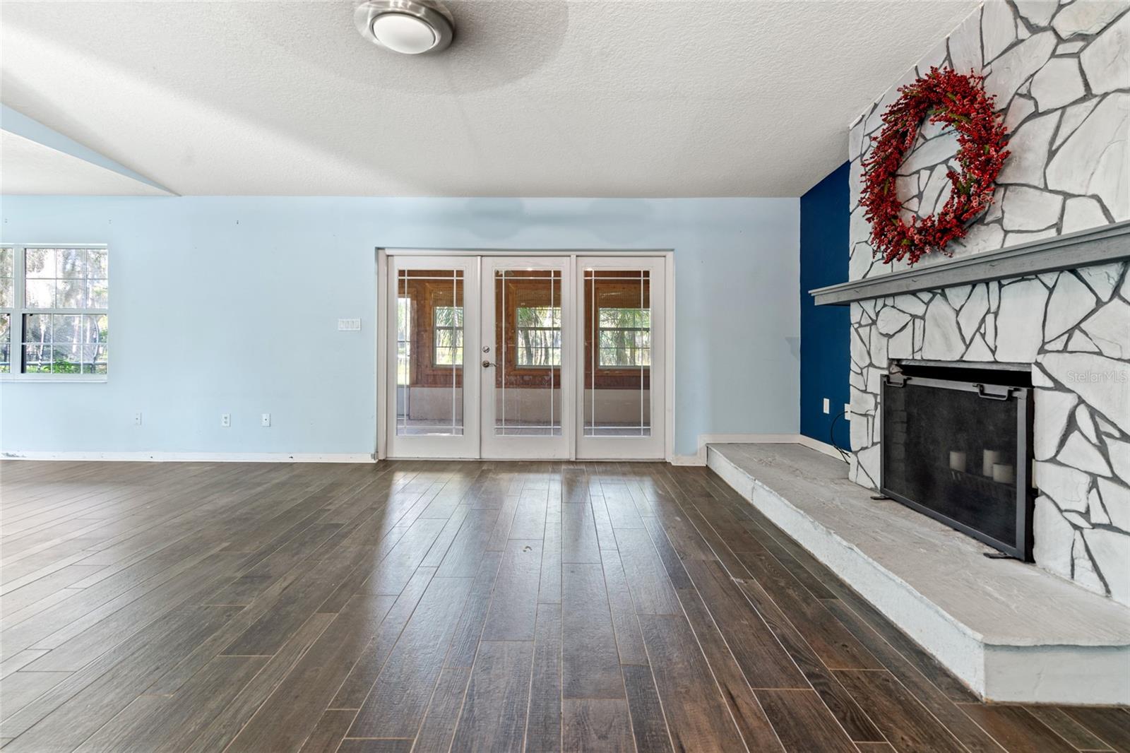 IVELMAR ESTATES - Residential