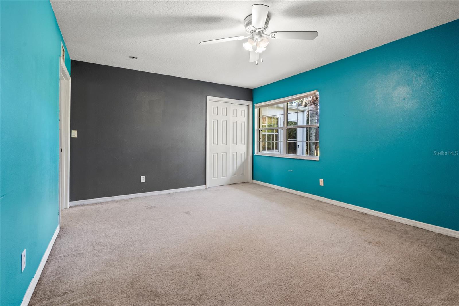 IVELMAR ESTATES - Residential