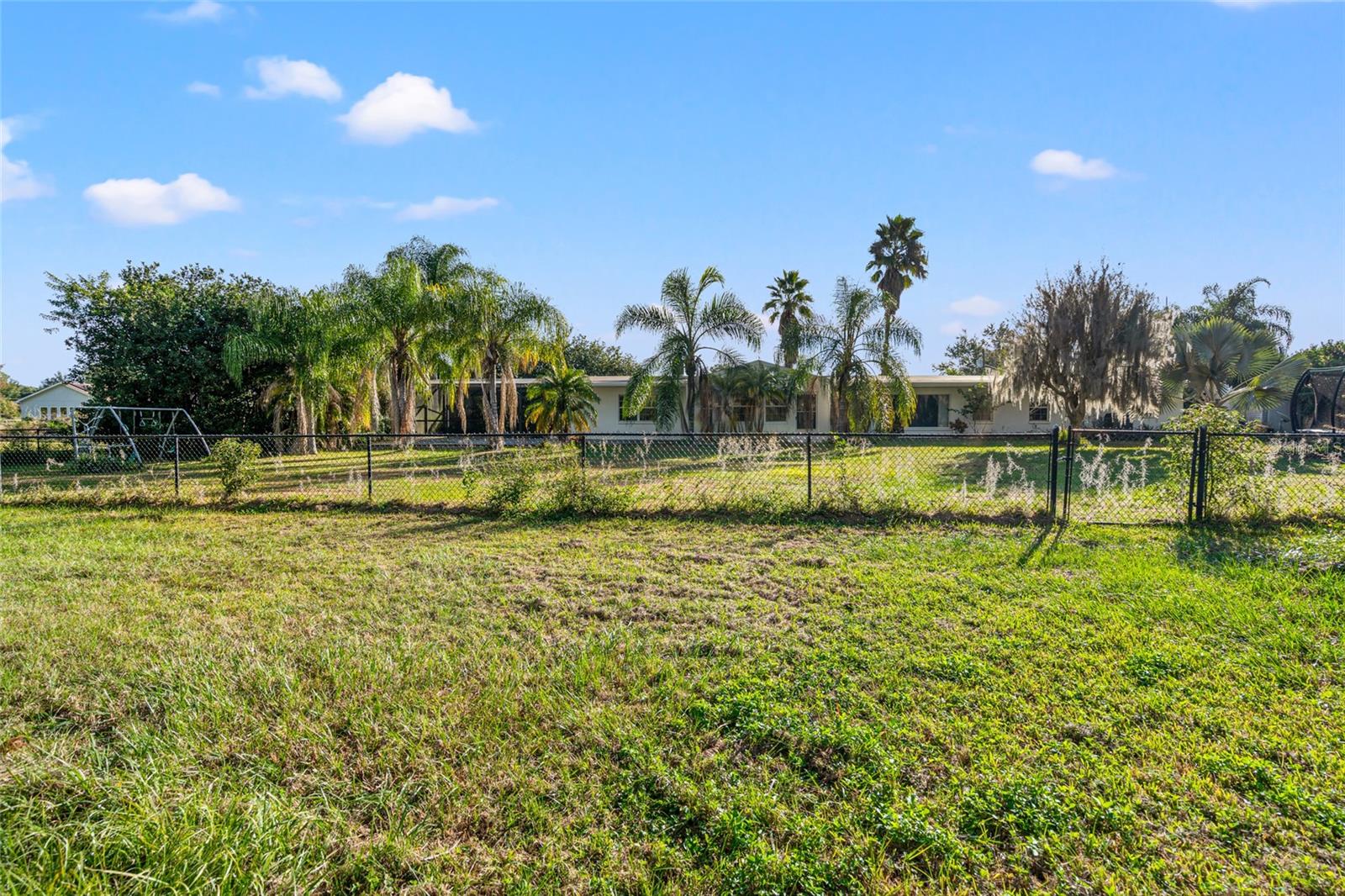 IVELMAR ESTATES - Residential