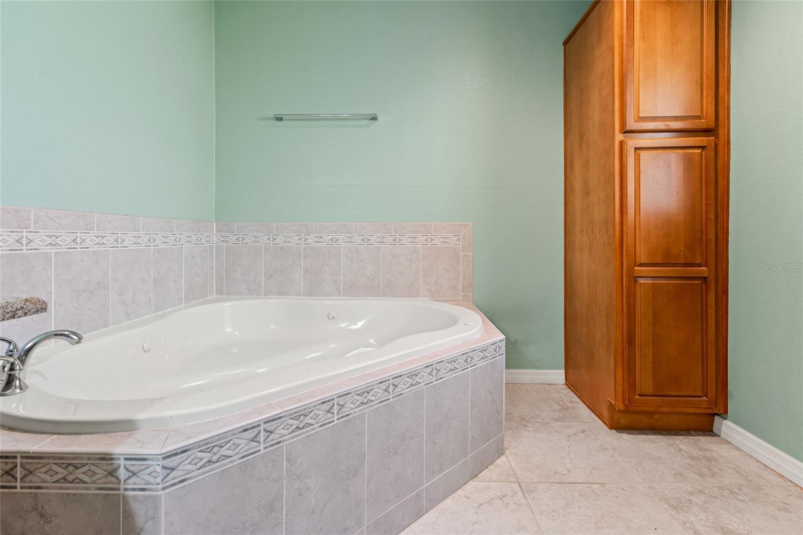 IVELMAR ESTATES - Residential