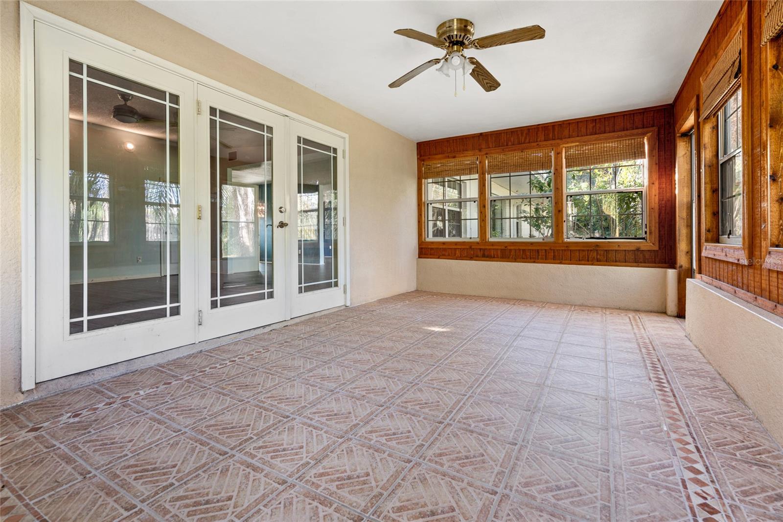 IVELMAR ESTATES - Residential