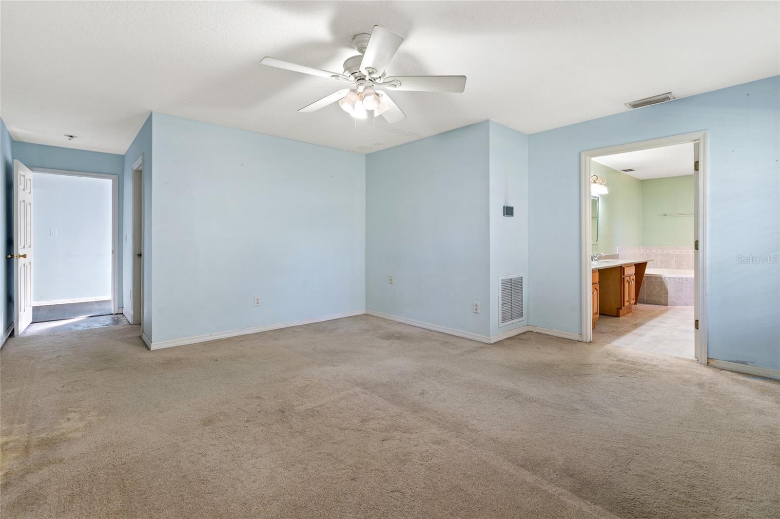 IVELMAR ESTATES - Residential