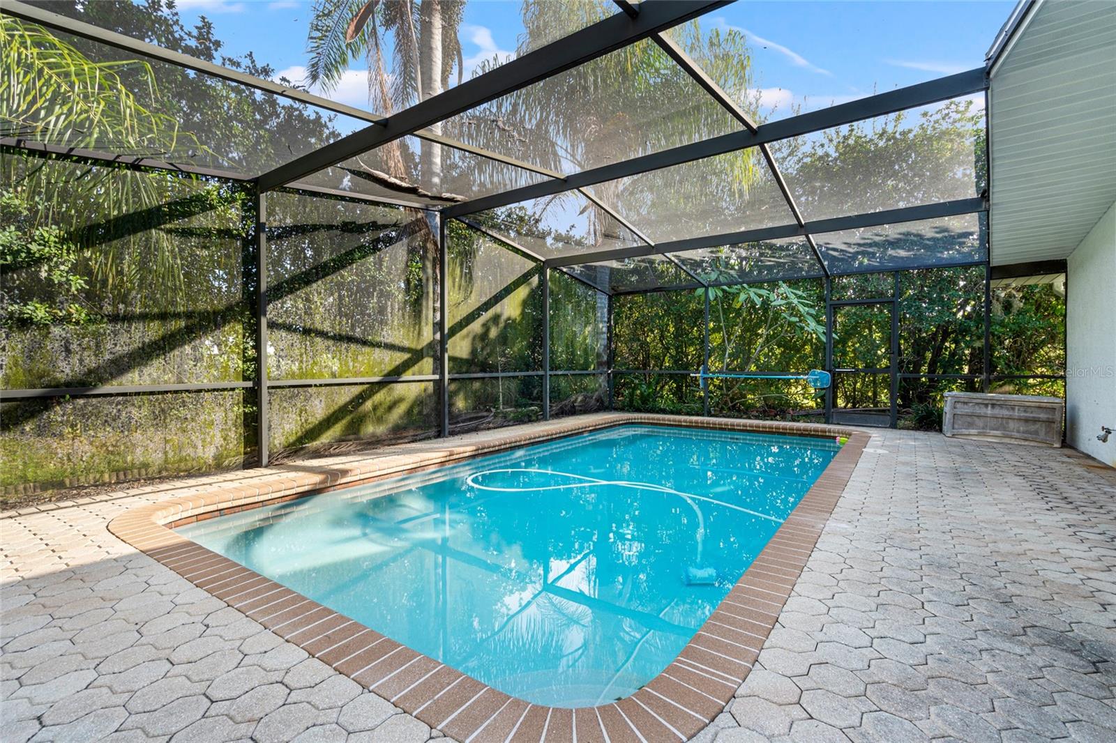 IVELMAR ESTATES - Residential