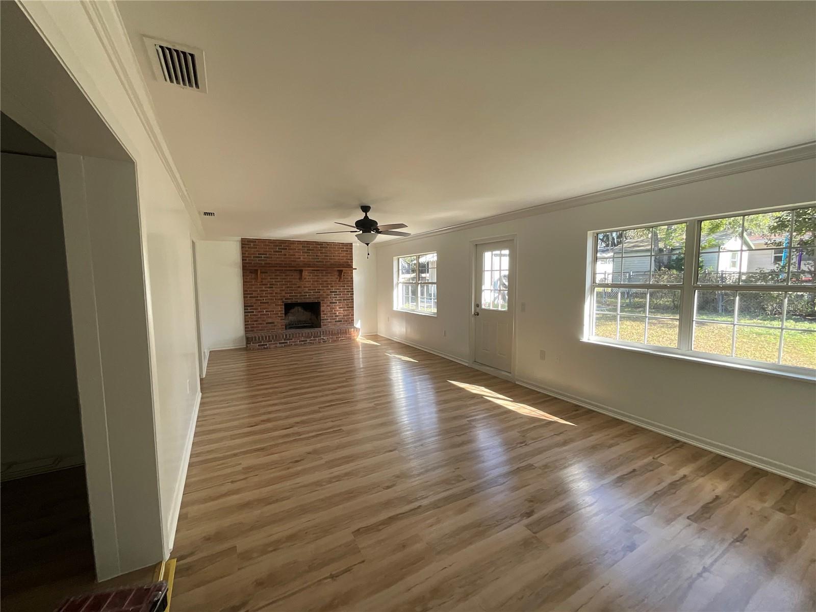 LA HACIENDA - Residential