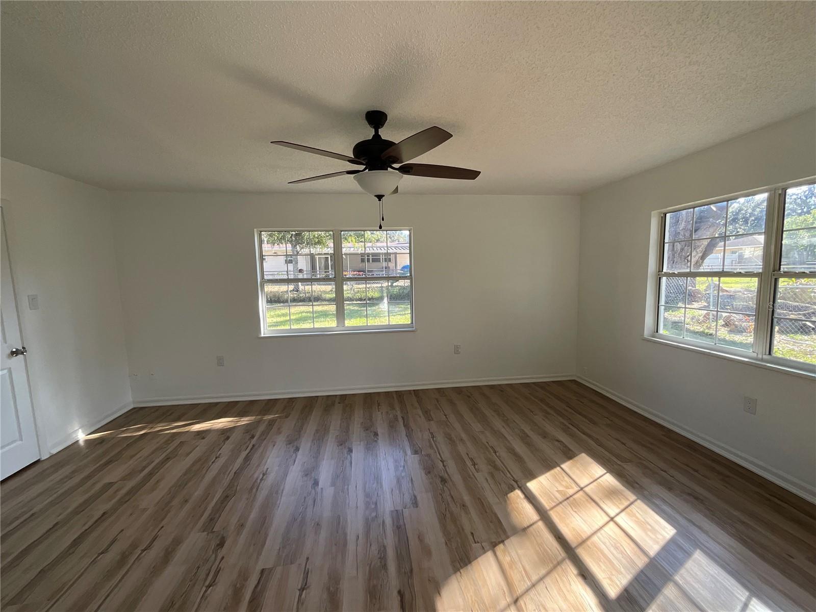 LA HACIENDA - Residential