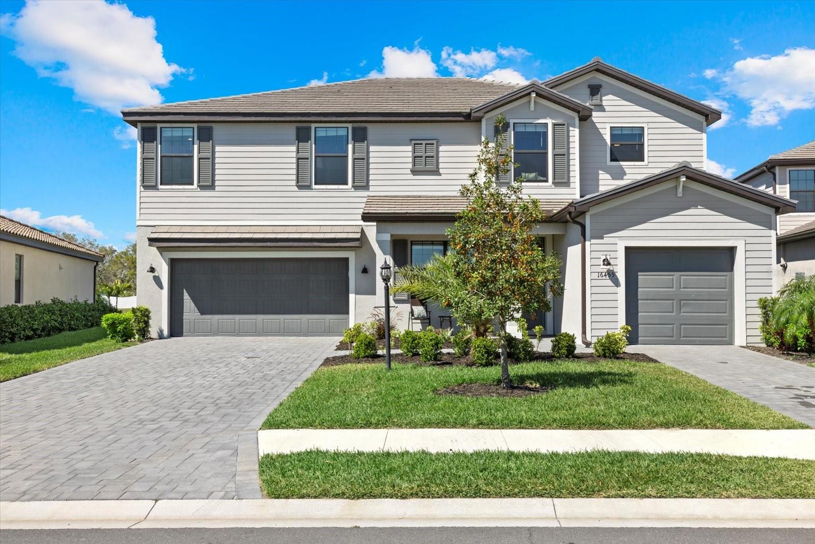 LORRAINE LAKES PH I - Residential