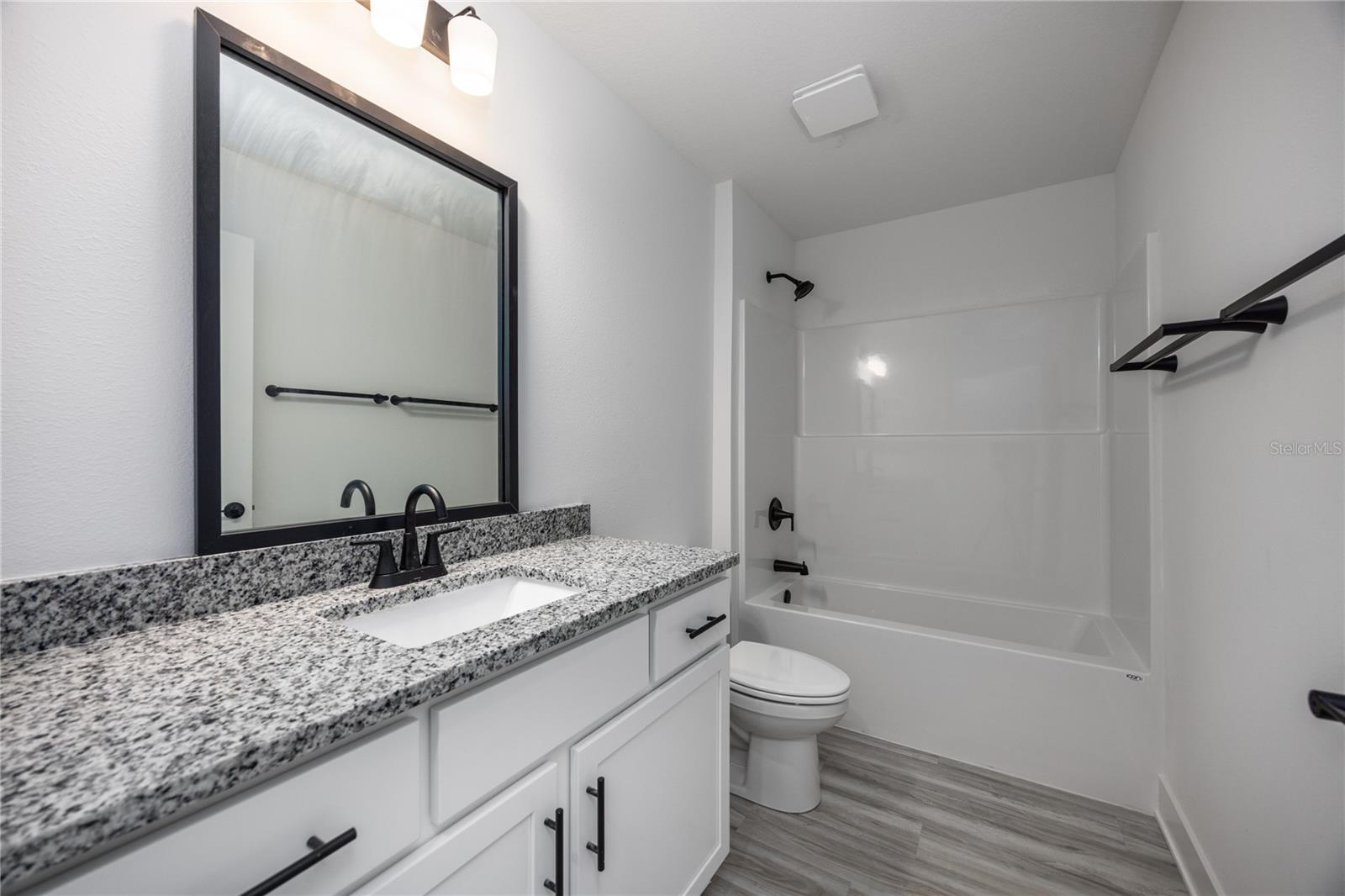BRIARWOOD - Residential