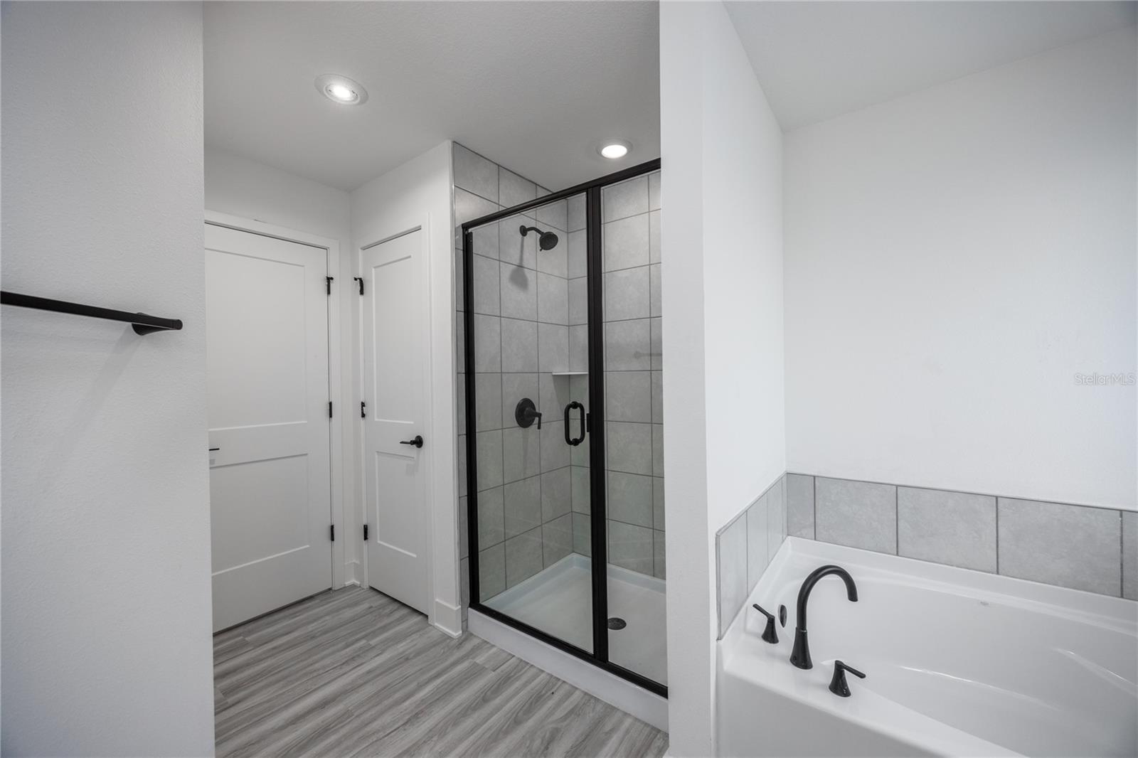 BRIARWOOD - Residential