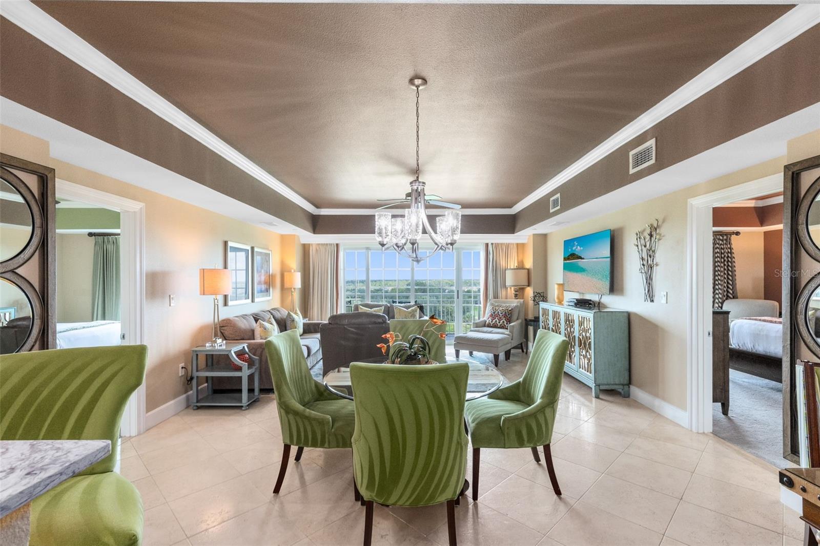 REUNION GRANDE CONDO - Residential