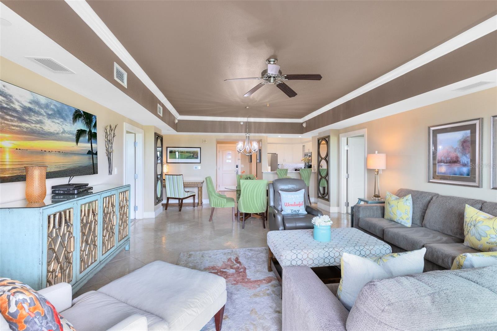 REUNION GRANDE CONDO - Residential