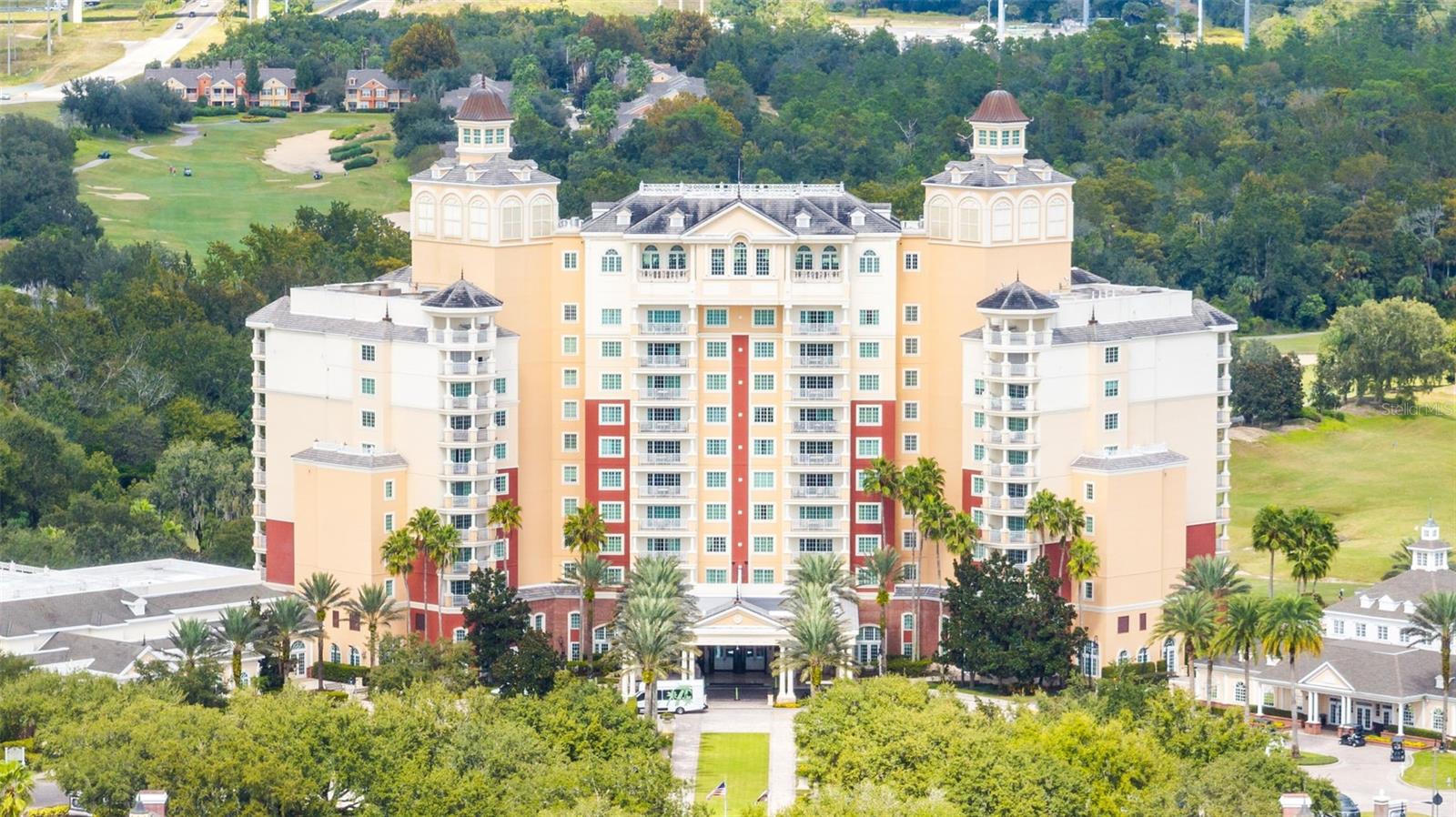 REUNION GRANDE CONDO - Residential