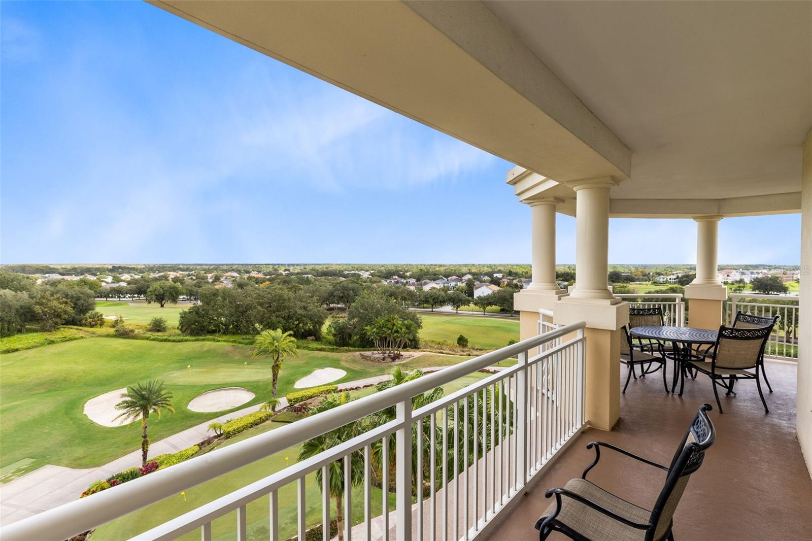 REUNION GRANDE CONDO - Residential