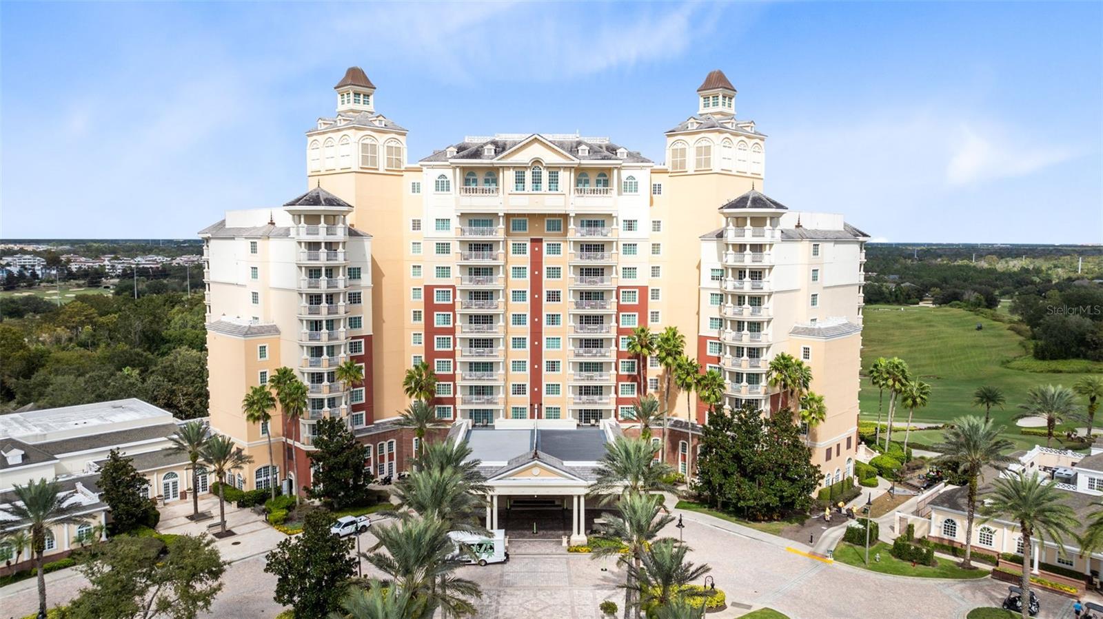 REUNION GRANDE CONDO - Residential