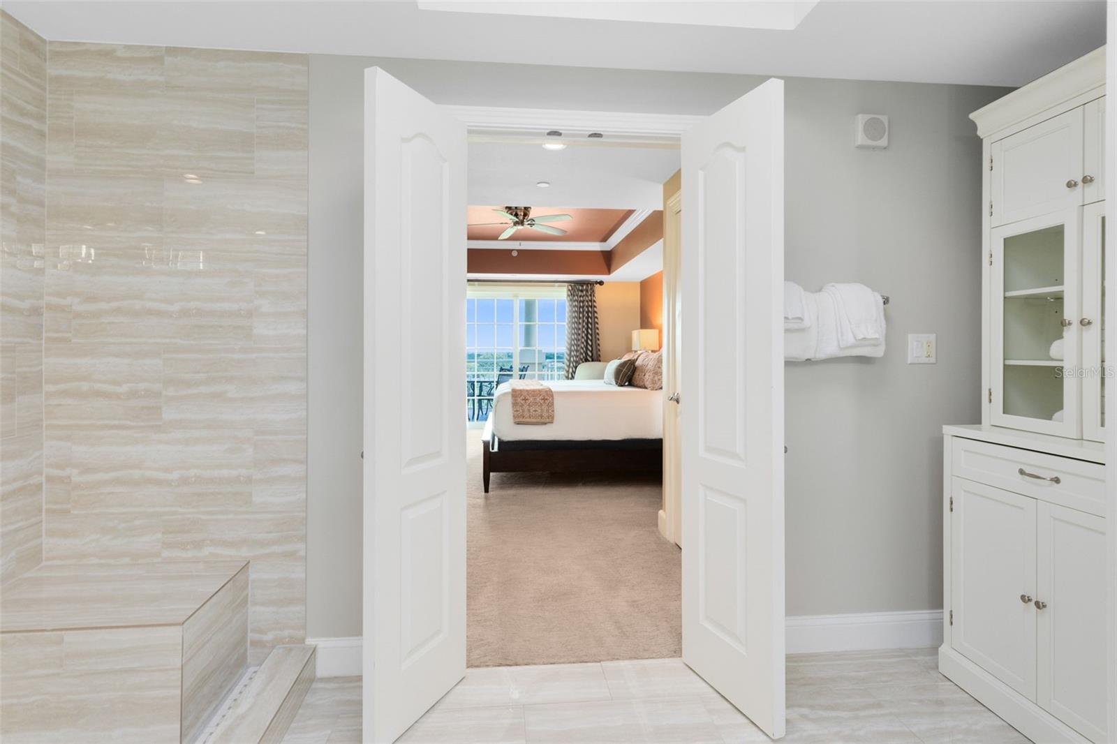 REUNION GRANDE CONDO - Residential