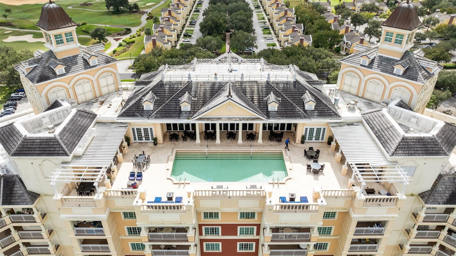 REUNION GRANDE CONDO - Residential