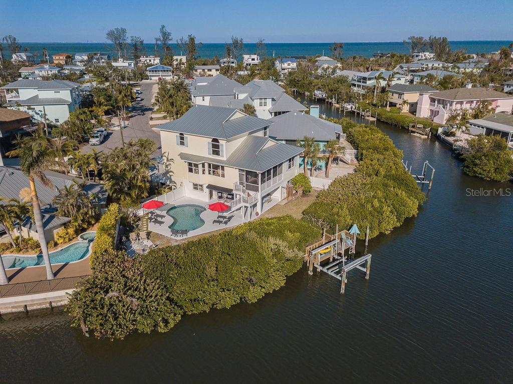 114 GULL DRIVE