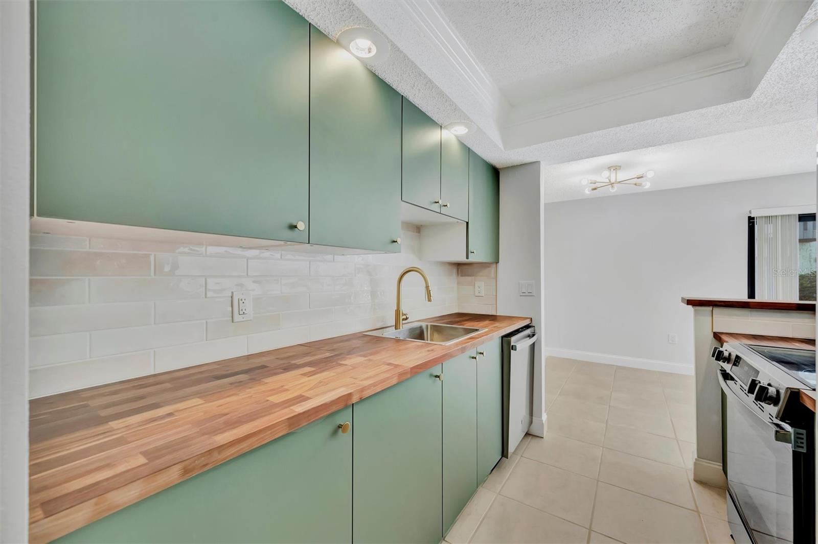 PEPPERTREE VILLAGE CONDO - Residential