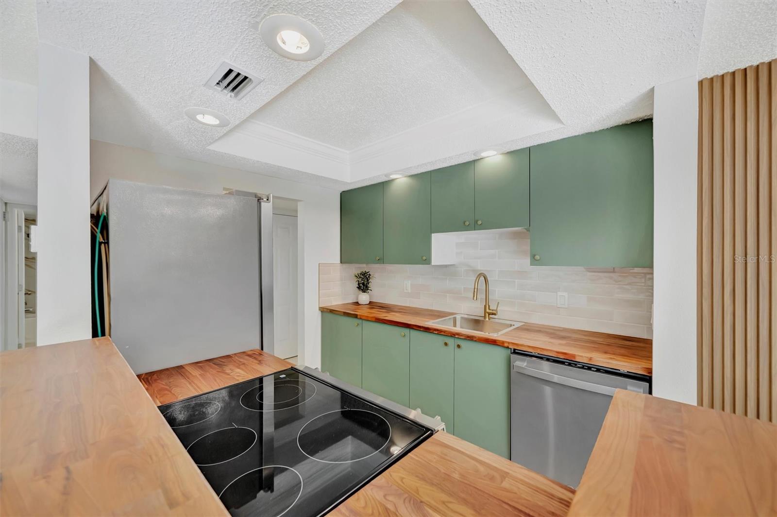 PEPPERTREE VILLAGE CONDO - Residential