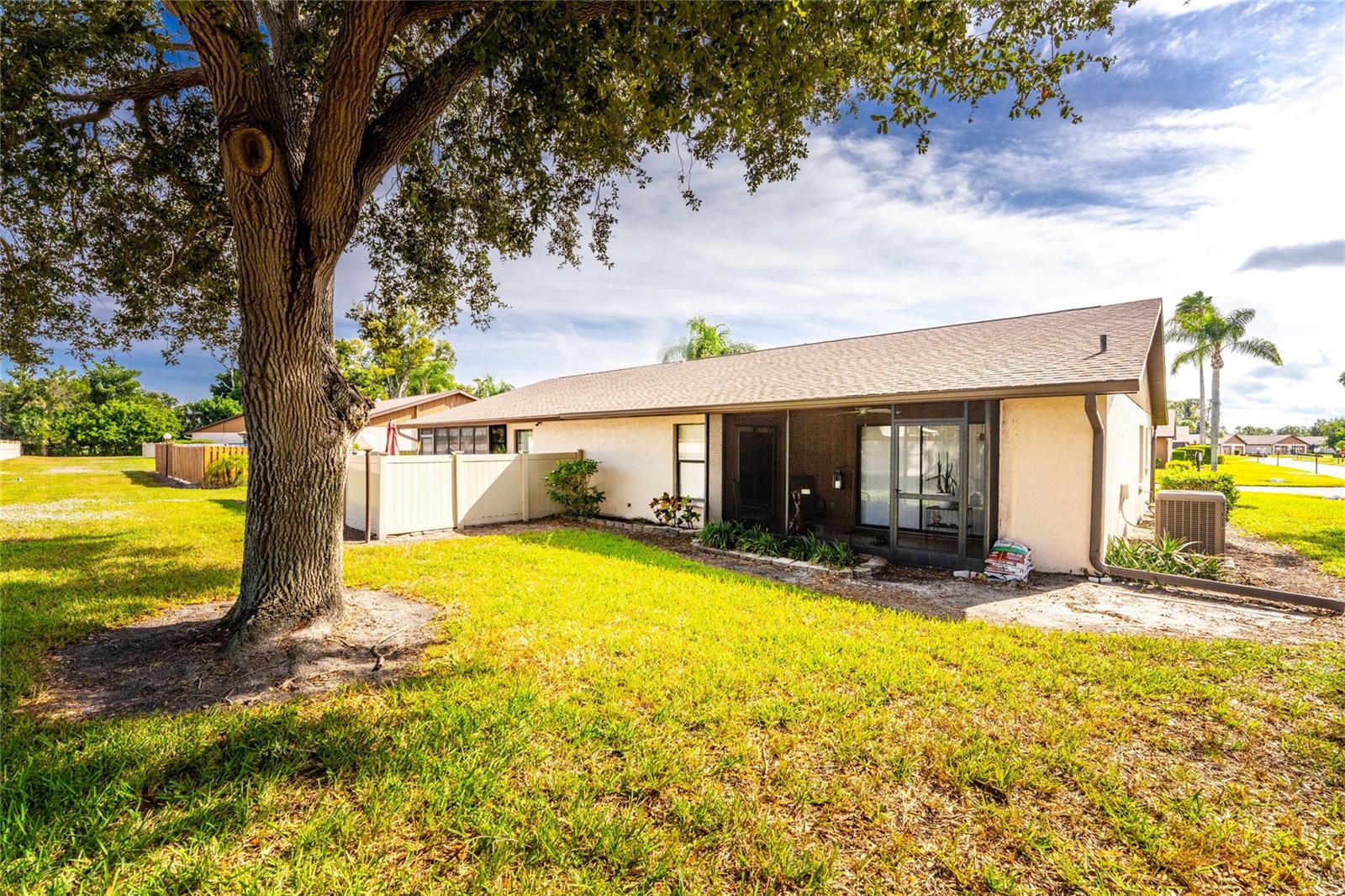 CURRY COVE - Residential