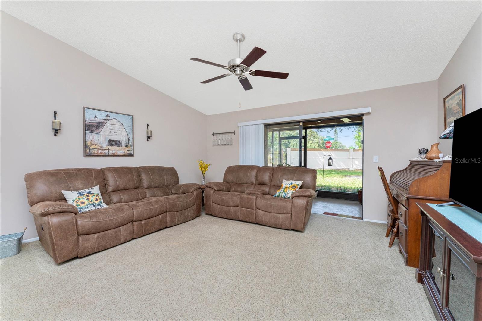 CURRY COVE - Residential