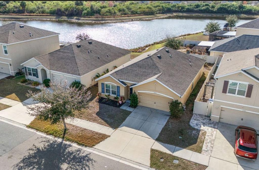 Photo of 12003 Ledbury Commons Drive, Gibsonton, FL 33534 (MLS # TB8478893)