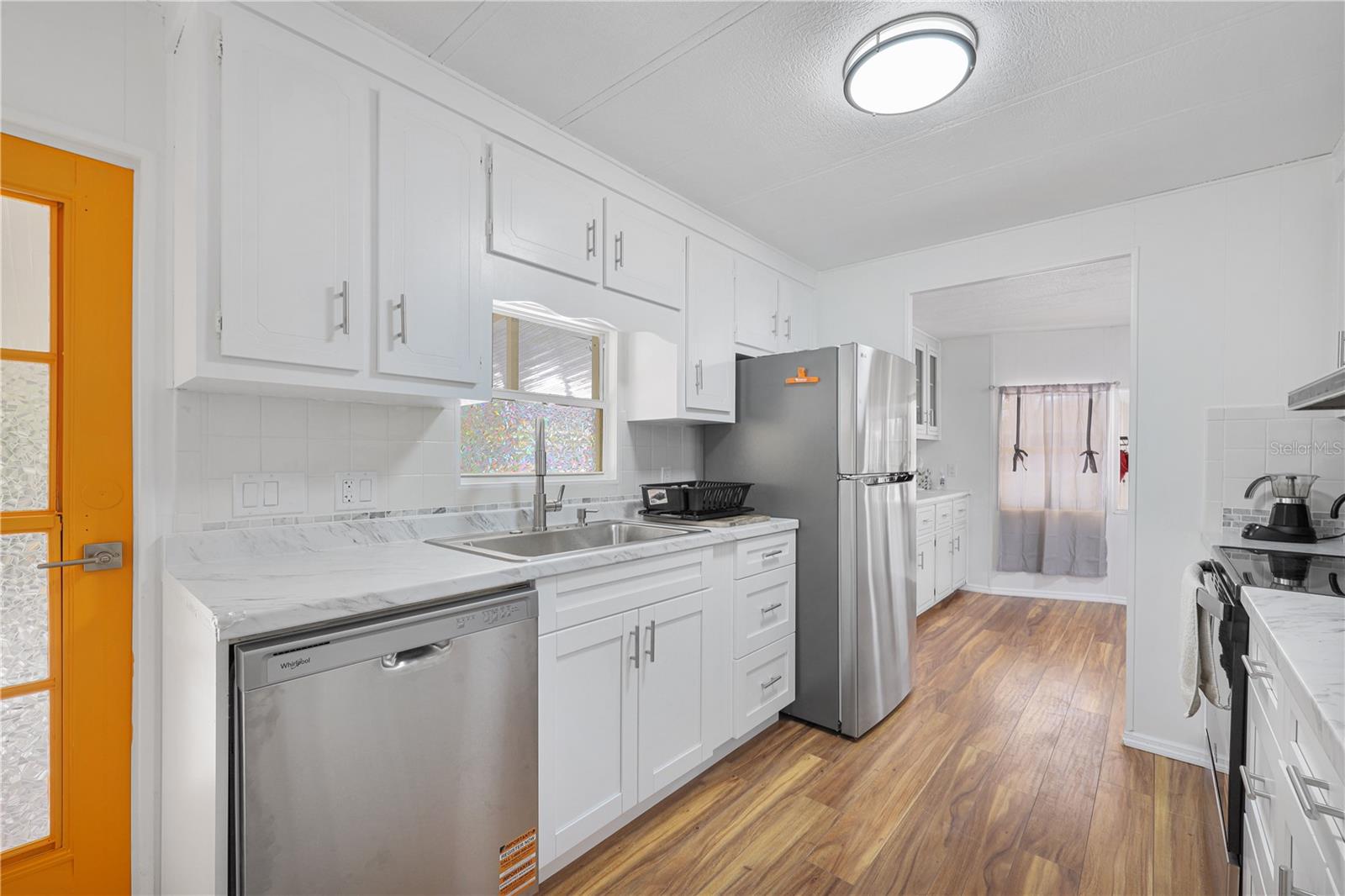 MAPLE LEAF ESTATES - Residential