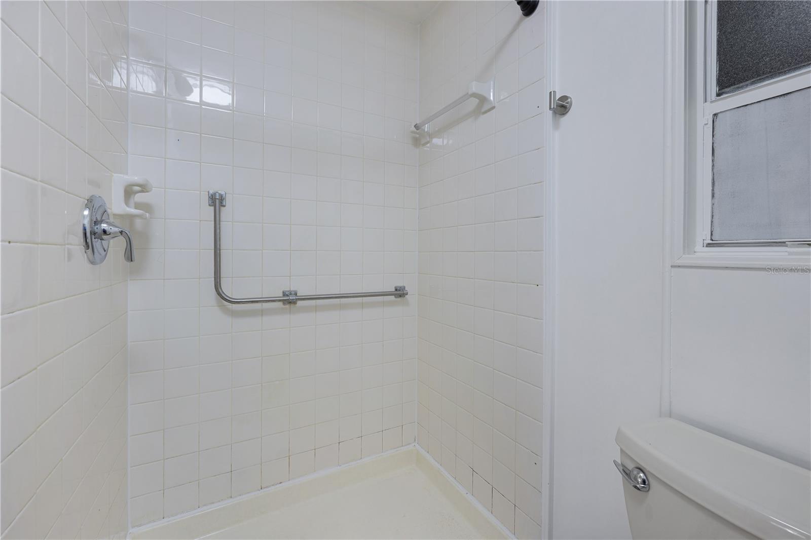 MAPLE LEAF ESTATES - Residential