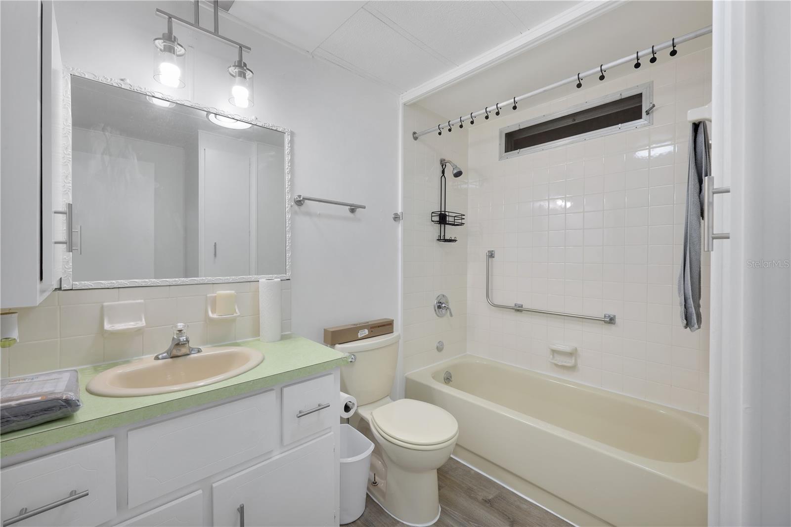 MAPLE LEAF ESTATES - Residential