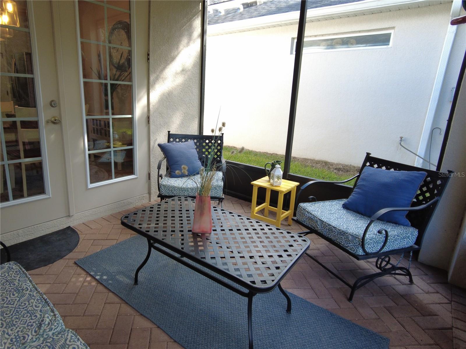 AUTUMN OAKS - Residential