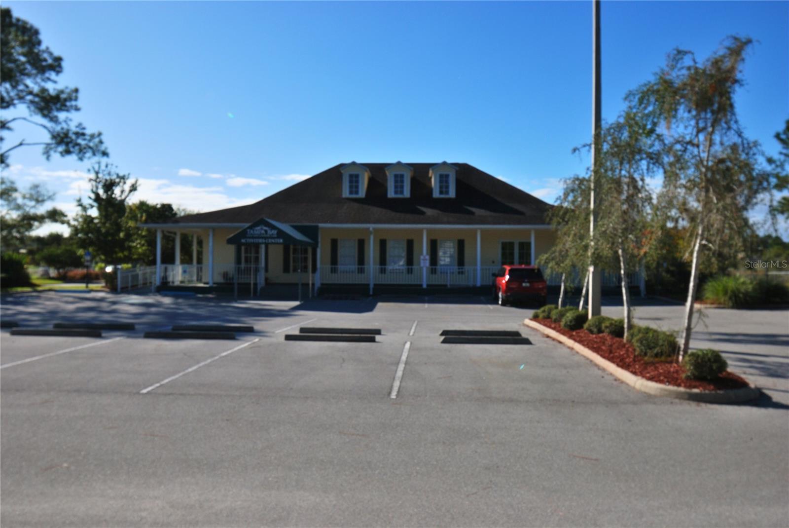 AUTUMN OAKS - Residential